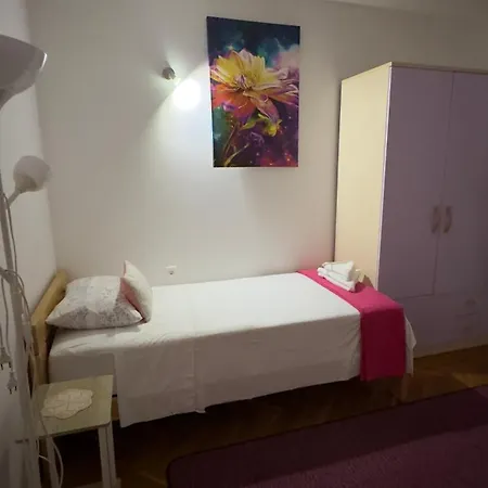 Oliva Apartment *