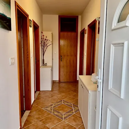 Oliva Apartment *