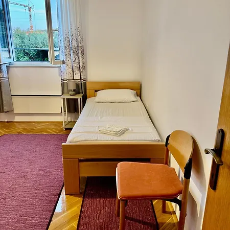 Apartment Oliva *